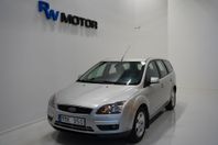Ford Focus Kombi 125hk M-värmare Dragkrok Navi Ny-besiktigad