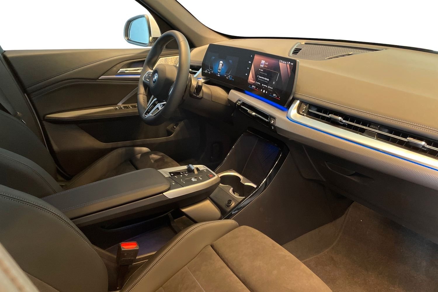 BMW X1 xDrive30e Steptronic, 326hk, 2025