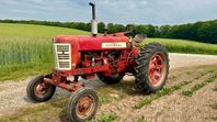 Veterantraktor Farmall 450 UNIK  - 1958