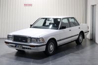 Toyota Crown Sedan 3.0 Saloon