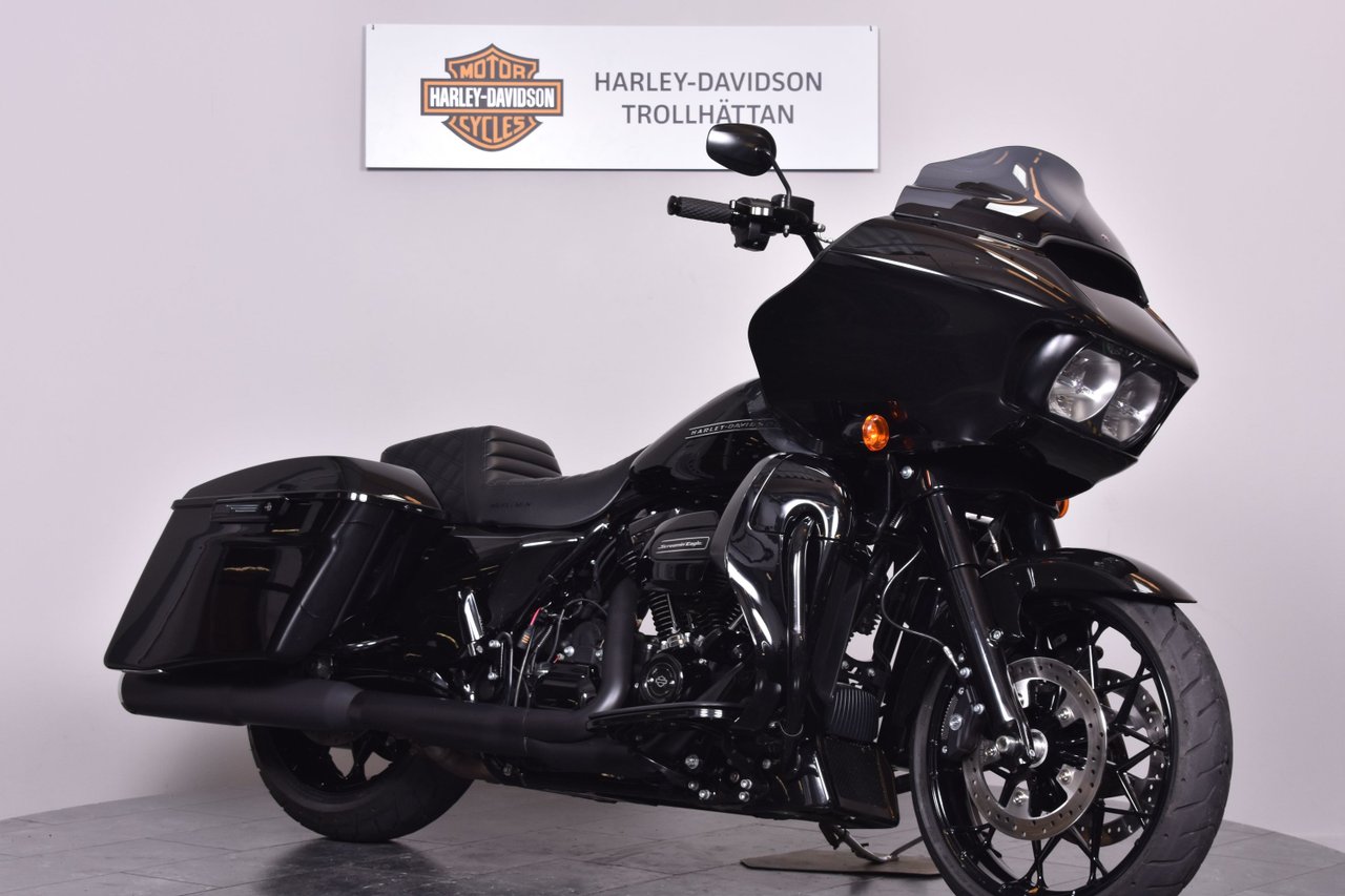 Harley-Davidson ROAD GLIDE SP...