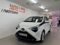 Toyota Aygo 5-dörrar 1.0 VVT-i x-shift X-PLAY / 1 Brukare