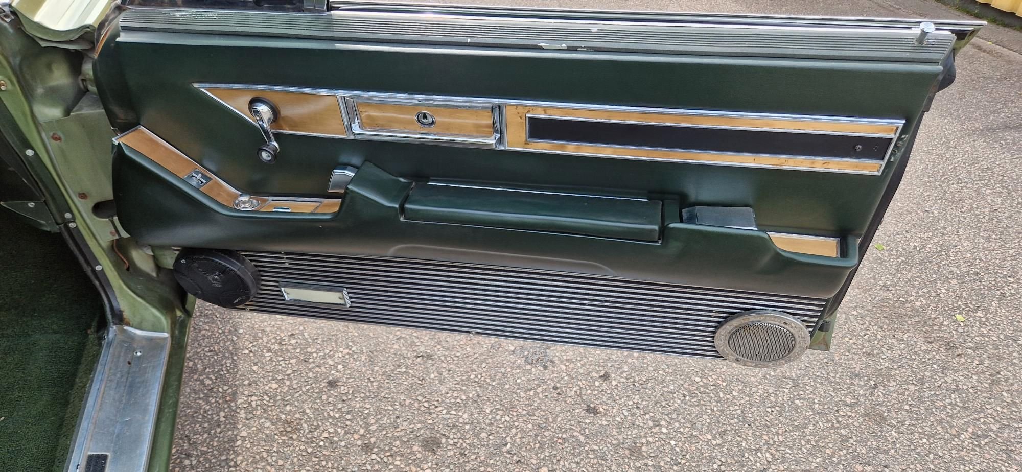 Imperial Crown Coupé 7.2 V8 TorqueFlite, 355hk, 1968