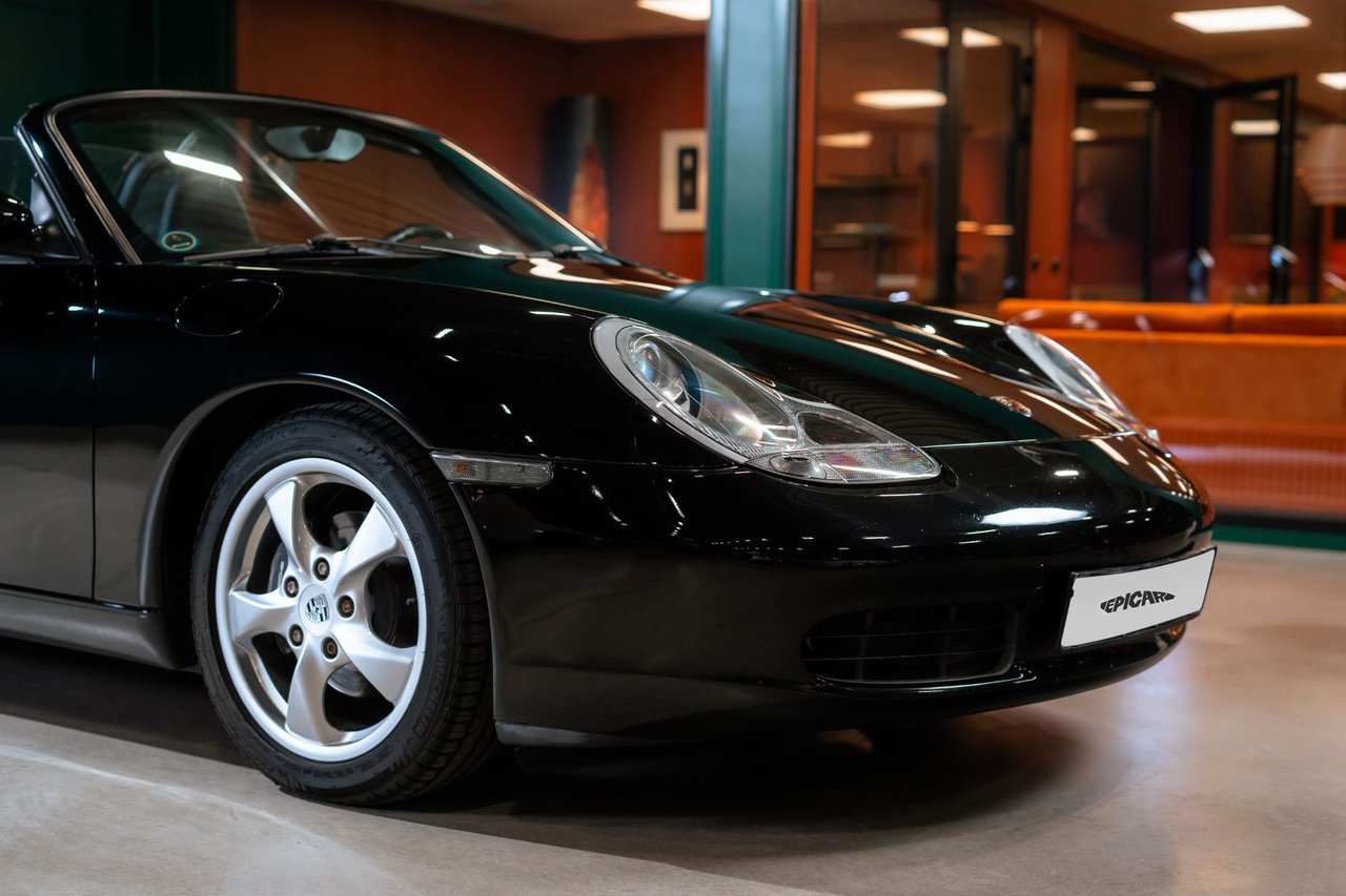 Porsche Boxster Manuell, 220hk, 2002