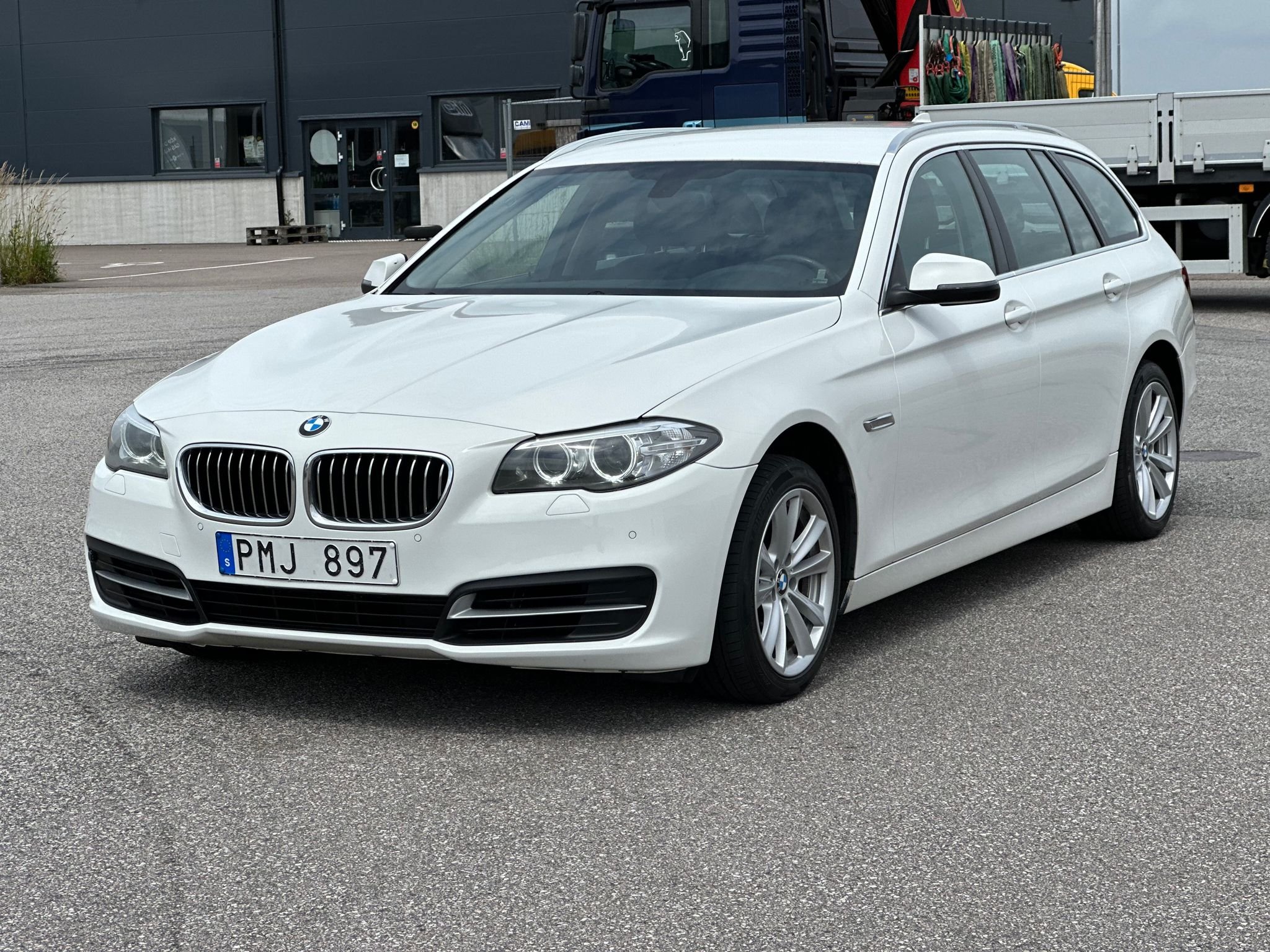 BMW 520d xDrive Touring Steptronic, 184hp, 2014
