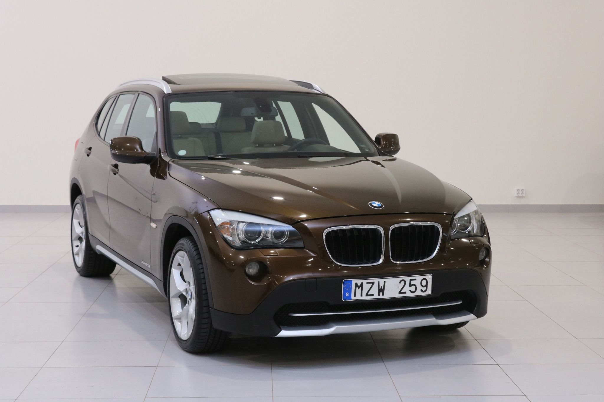 BMW X1 xDrive25i Steptronic, 218hp, 2010
