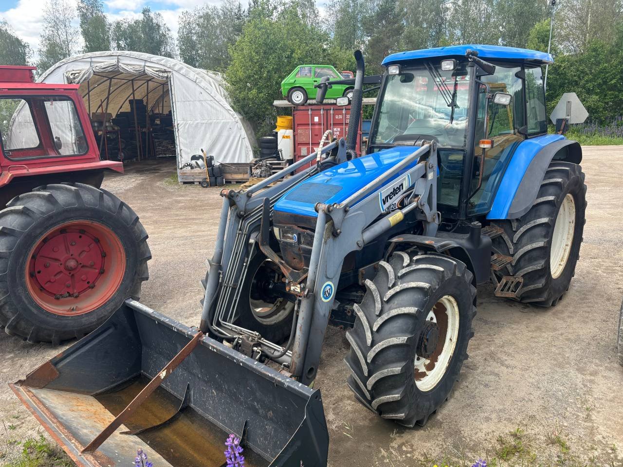 Traktor New Holland TM 120