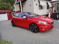 Volvo V40 T2 Momentum, R-Design Panorama K-rem bytt NYBES !