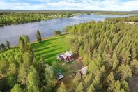 Pangläge och strandtomt i Anttis