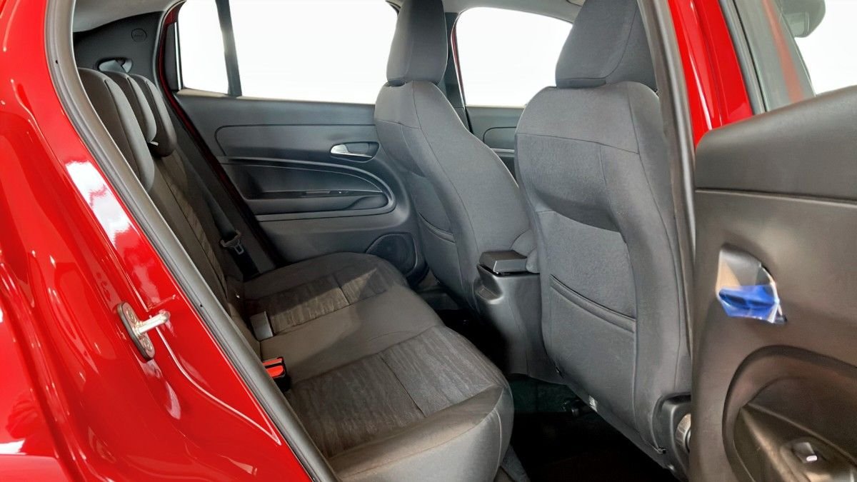 Jeep Avenger e-Hybrid e-DCS, 100hk, 2024