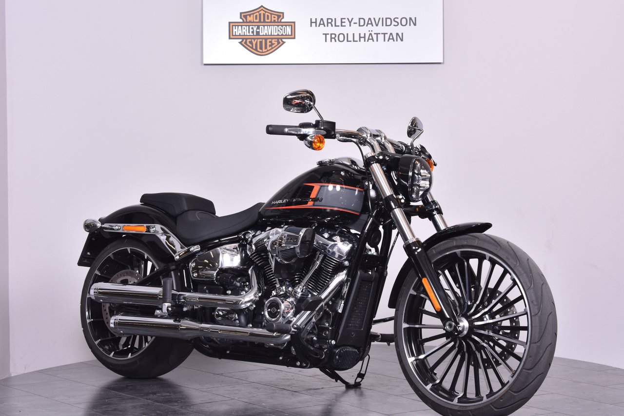 Harley-Davidson BREAKOUT / RI...