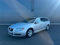 Volvo V70 D2 Geartronic Momentum Dragkrok Taklucka Automat