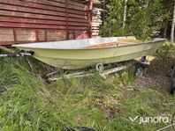 Båt med trailer