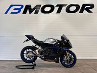 Yamaha R1  R1 •Titanium helsystem • 447 mil •