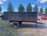 Spannmålsvagn med trälämmar och plåtbotten