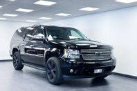 Chevrolet Suburban 1500 5.3 V8 E85 4WD Hydra-Matic 7 sits