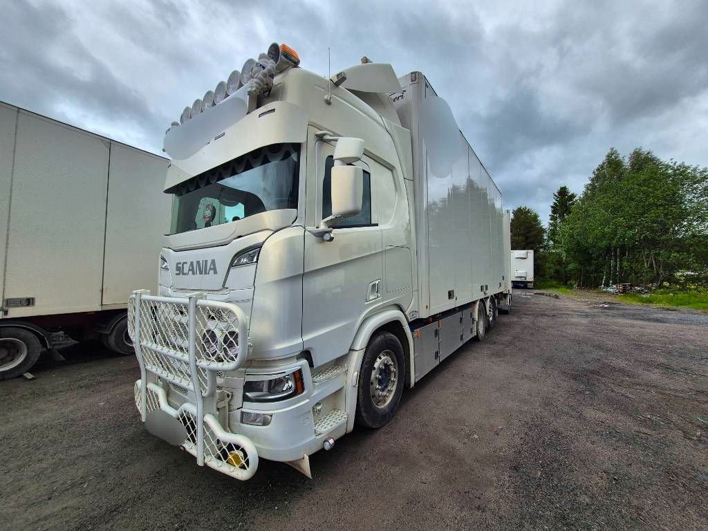 Scania R660 B 6x2 *4 LB