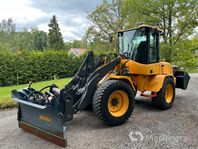 Hjullastare Volvo L35GT med tillbehör