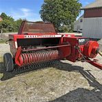 Massey Ferguson MF128 - 3 halmvogne / 3 straw wagons