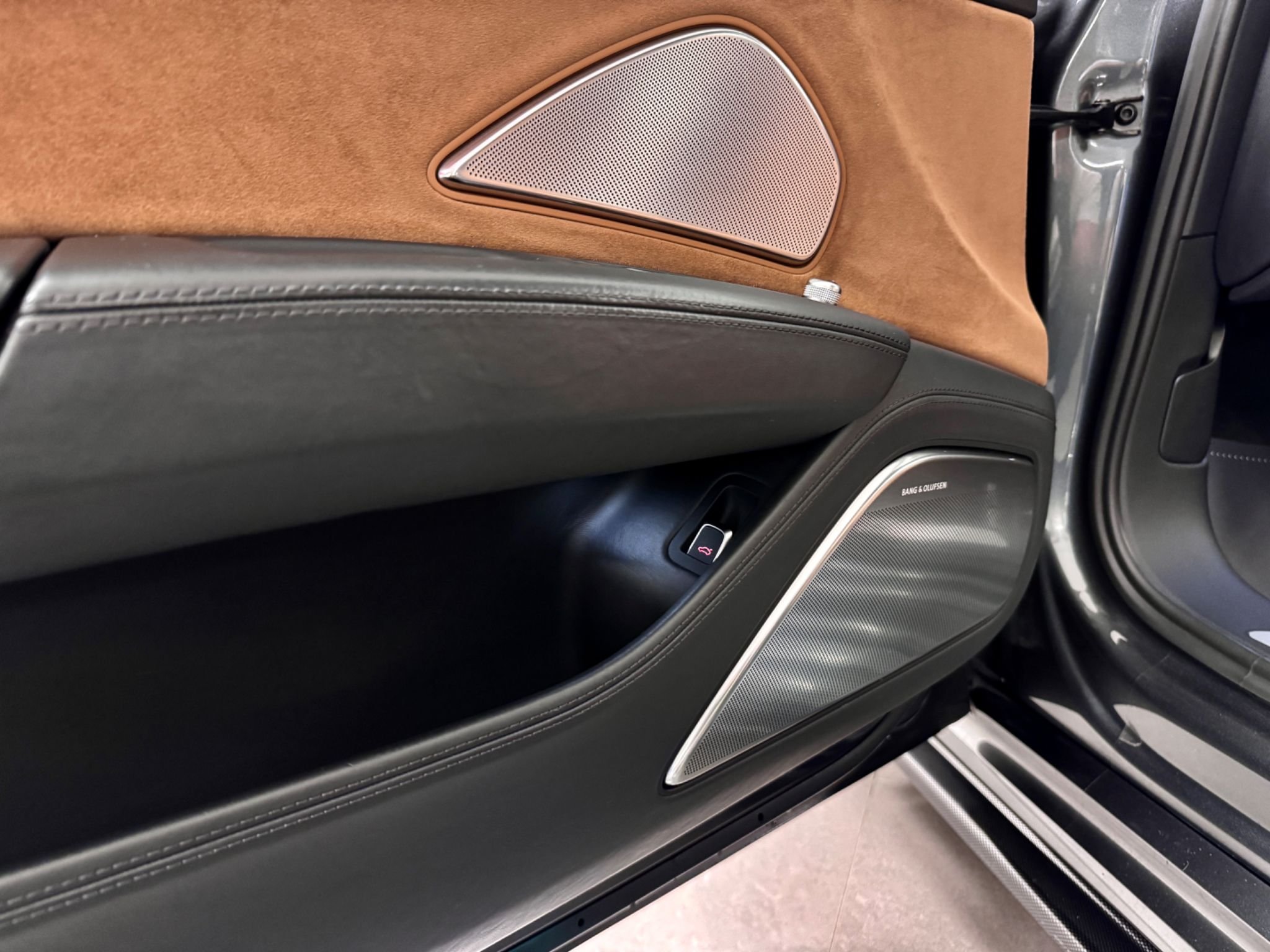 Audi S8 Plus 4.0 TFSI V8 quattro TipTronic, 605hp, 2017