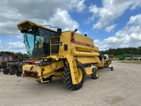 Tröska New Holland TX32 - 17fot - 3300h