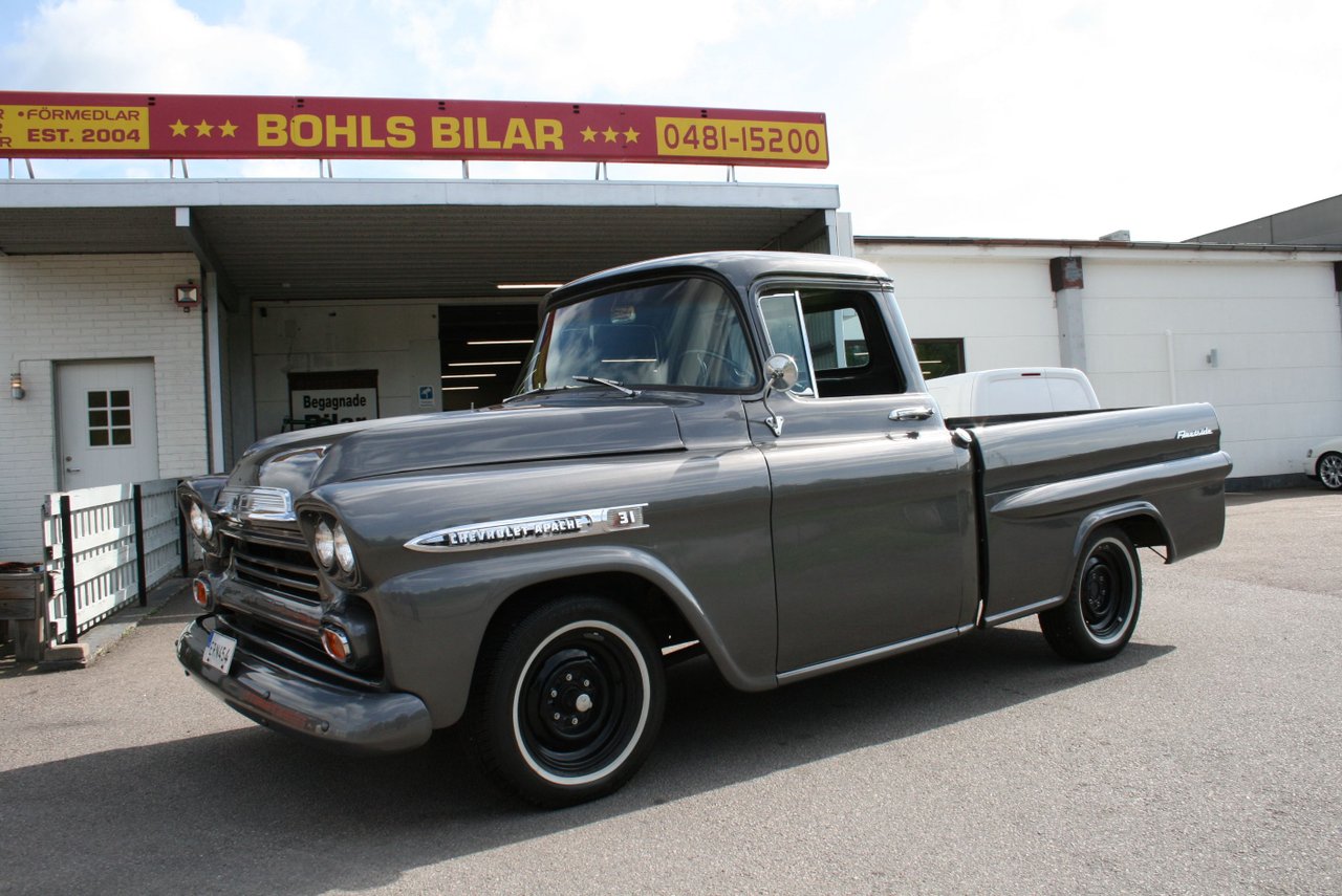 Chevrolet 3100 Fleetside Apac...
