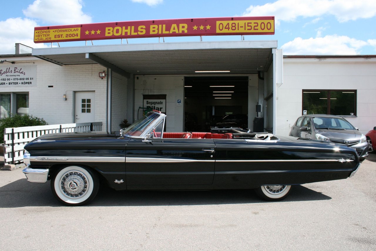 Ford Galaxie 500 XL Convertib...