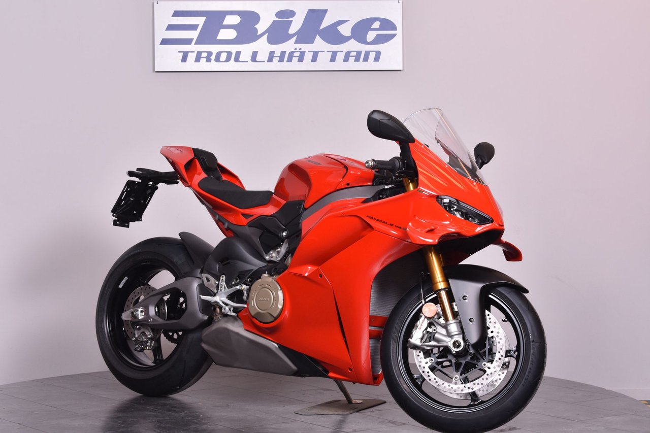 Ducati Panigale V4 S 4 km / m...