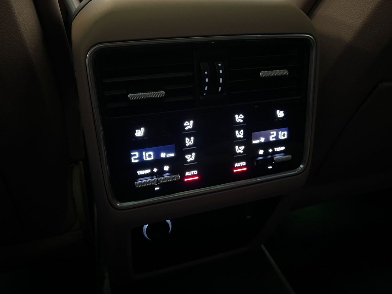 Porsche Cayenne E-Hybrid TipTronic, 8-trinn, 462hk, 2022