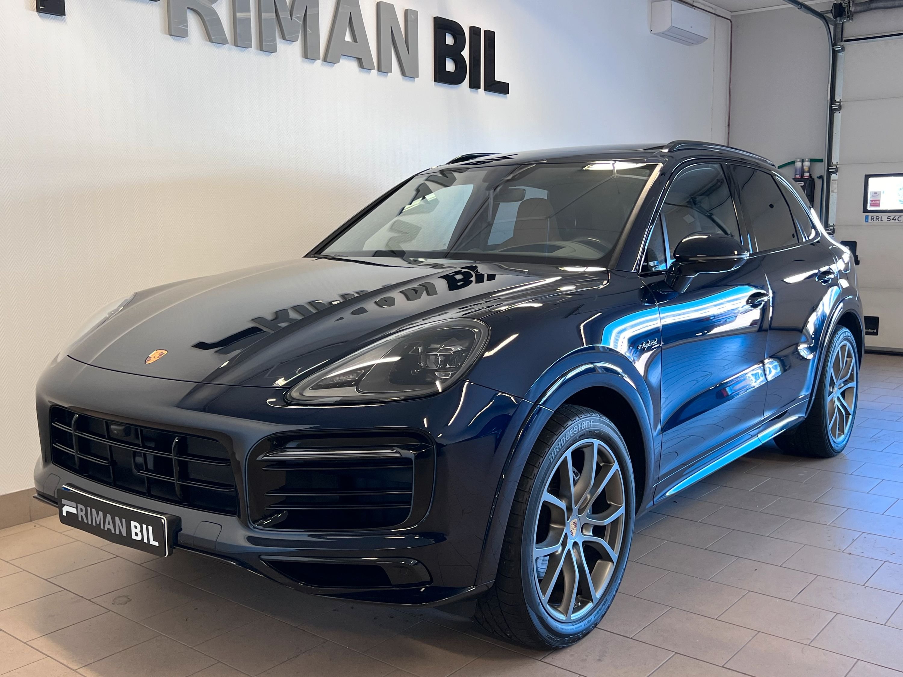 Porsche Cayenne E-Hybrid TipTronic, 8-trinn, 462hk, 2022