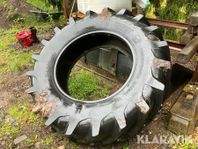 Traktordäck Taurus 18.4R34 & Fasterkoppling traktorlastare
