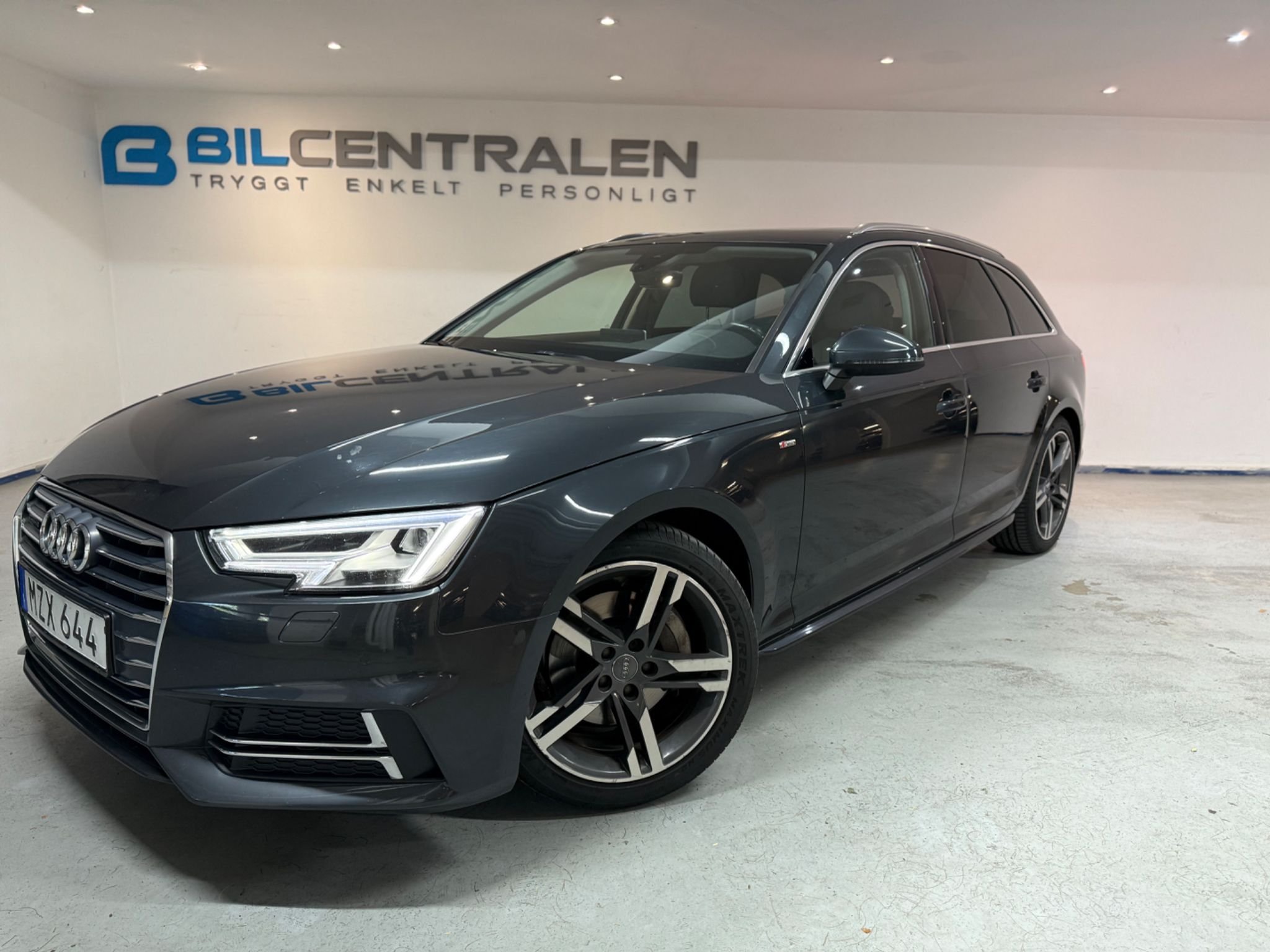 Audi A4 Avant 2.0 TDI quattro S Tronic, 7-trinn, 190hk, 2016