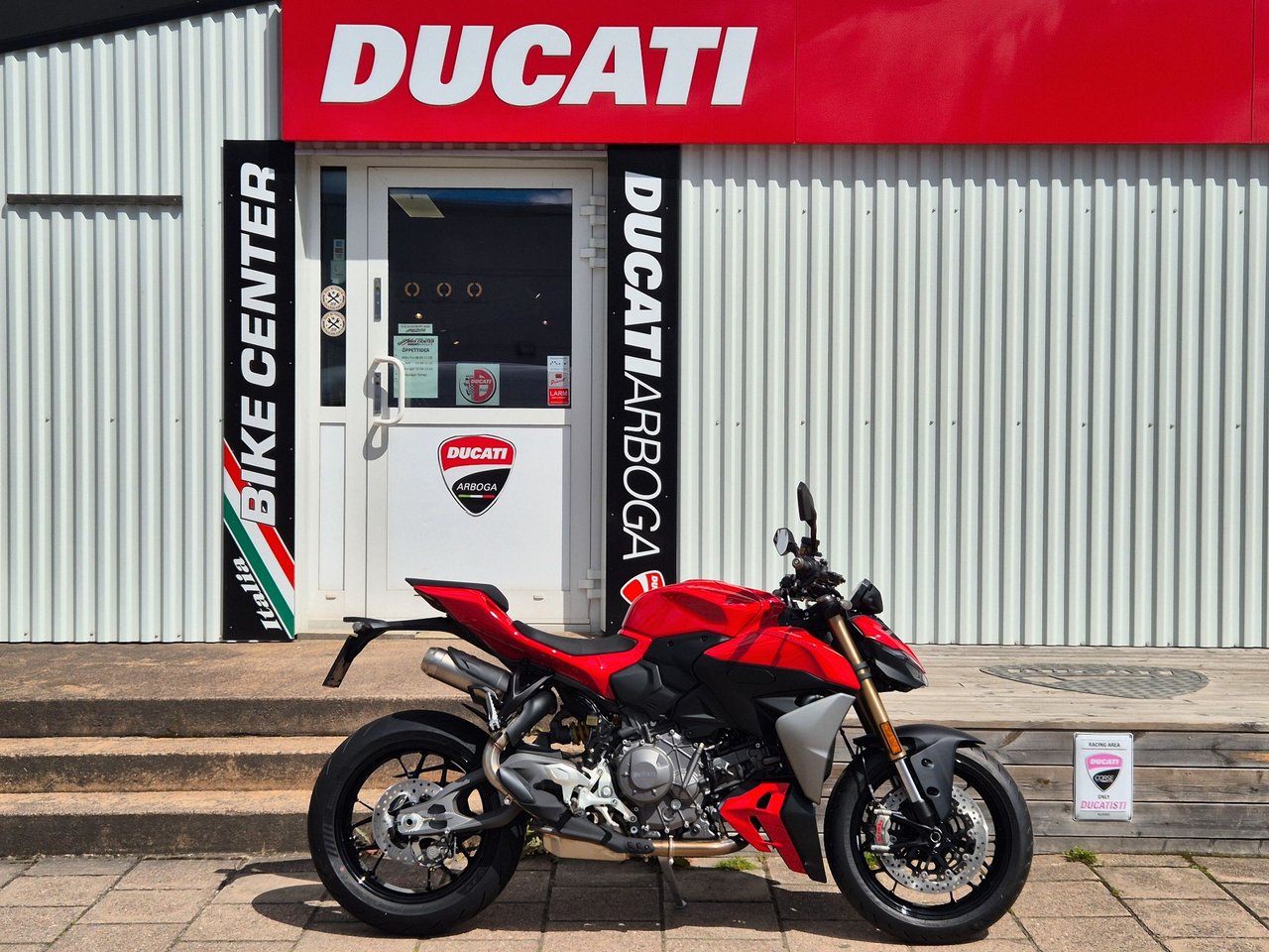 Ducati Streetfighter V2 *OMGÅ...