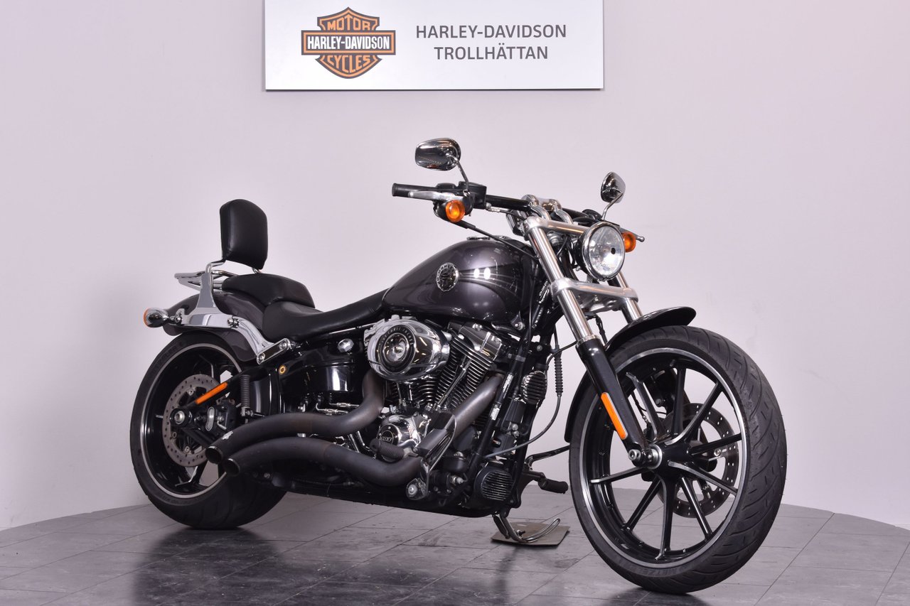 Harley-Davidson BREAKOUT 103 ...