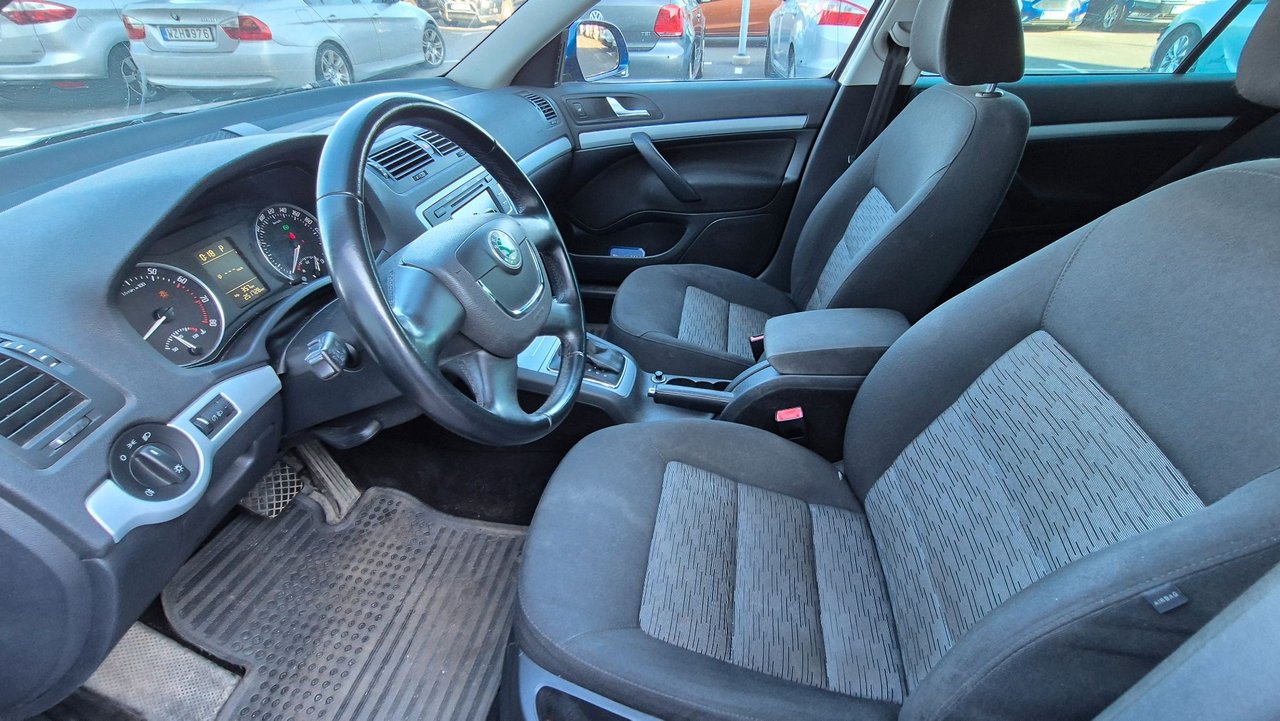 Škoda Octavia Kombi 1.2 TSI  DSG Sekventiell, 105hk, 2011