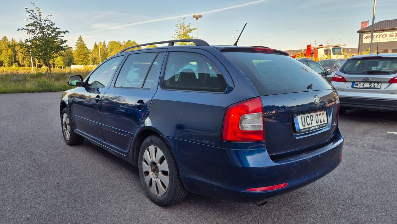 Škoda Octavia Kombi 1.2 TSI  DSG Sekventiell, 105hk, 2011