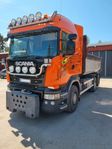 Scania R 560 med salt och plogutrustning