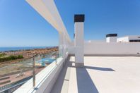 Nyproducerade taklägenheter i Torre La mata Torrevieja