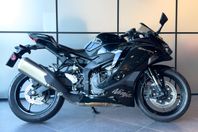 Kawasaki Ninja ZX-4R *endast 135 mil!*