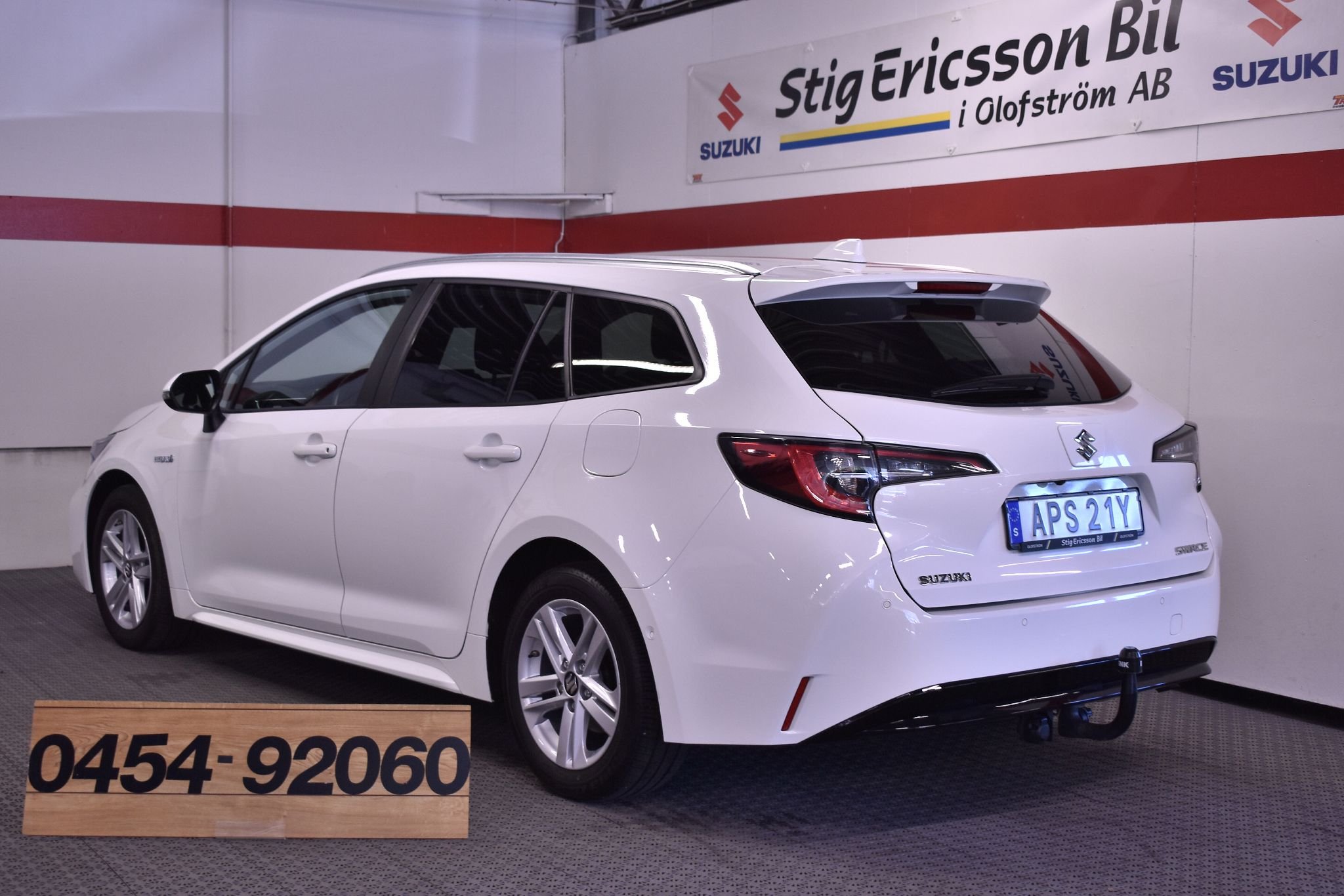 Suzuki Swace Hybrid e-CVT, 122hk, 2022