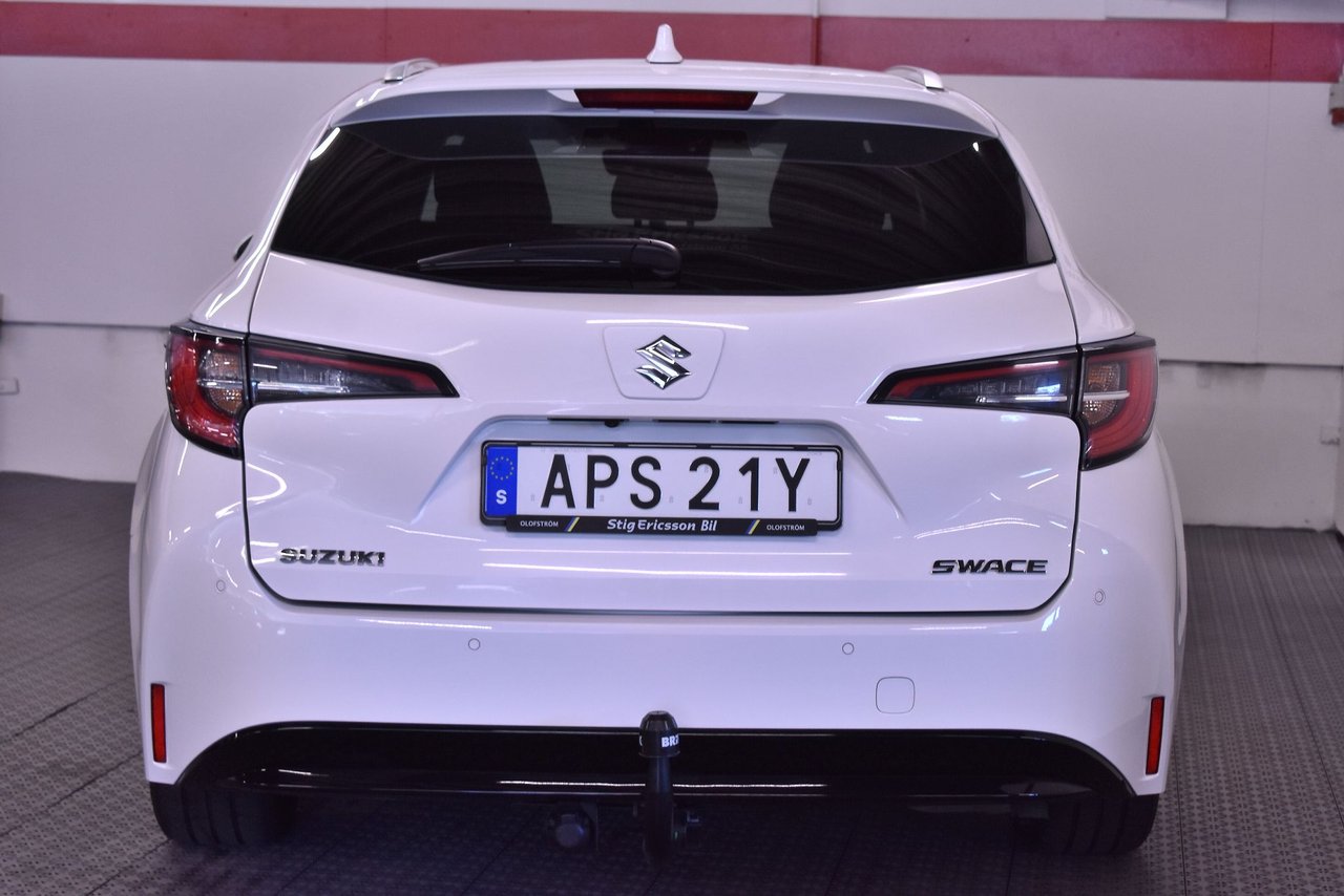 Suzuki Swace Hybrid e-CVT, 122hk, 2022