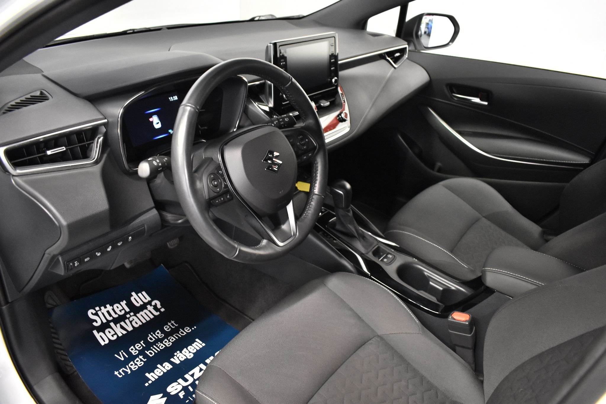 Suzuki Swace Hybrid e-CVT, 122hk, 2022