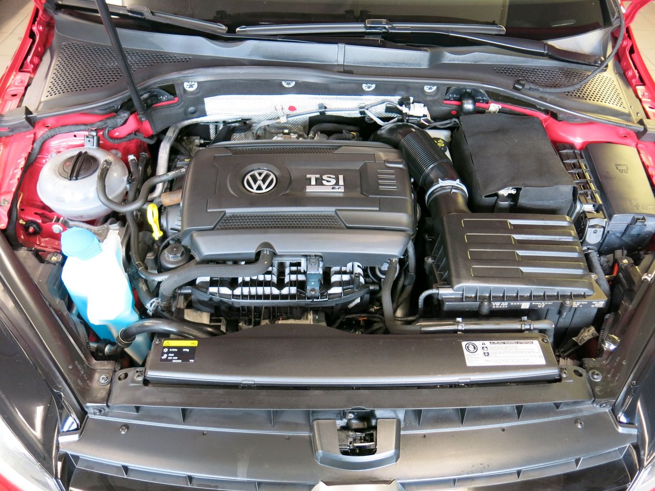 Volkswagen Golf Sportscombi  R 2.0 TSI BMT 4Motion DSG Sekventiell, 300hk, 2016
