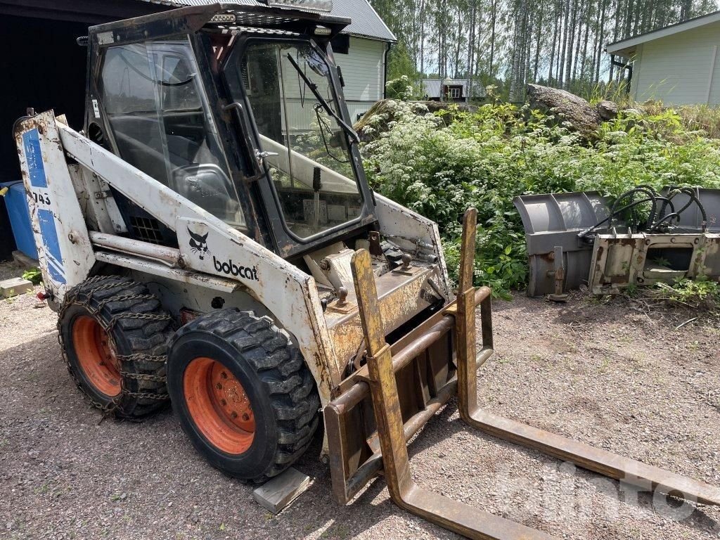 Kompaktlastare Bob-Cat 743 fu...