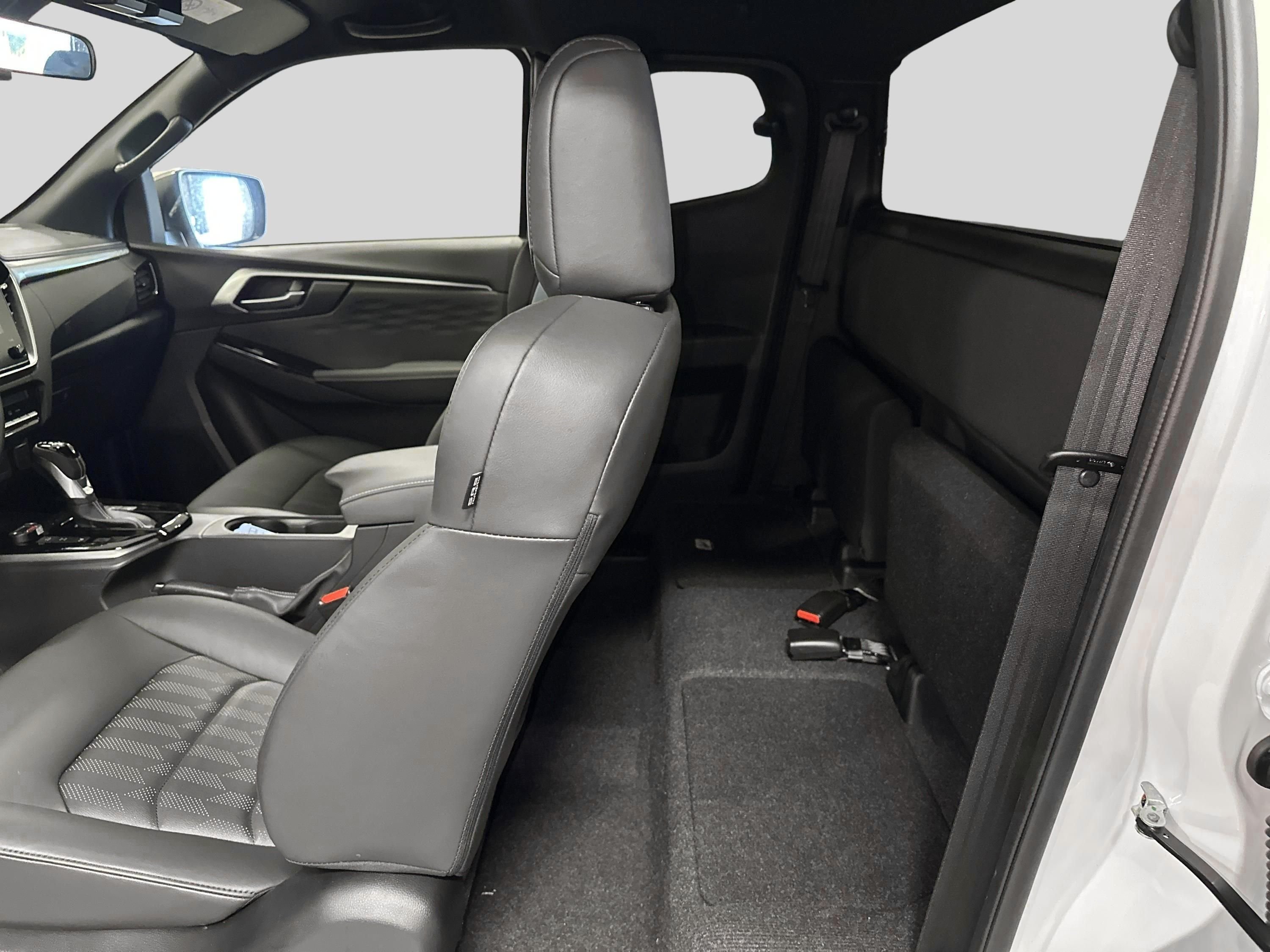 Isuzu D-Max Space Cab 1.9 CNG 4WD Automatic, 163hp, 2024