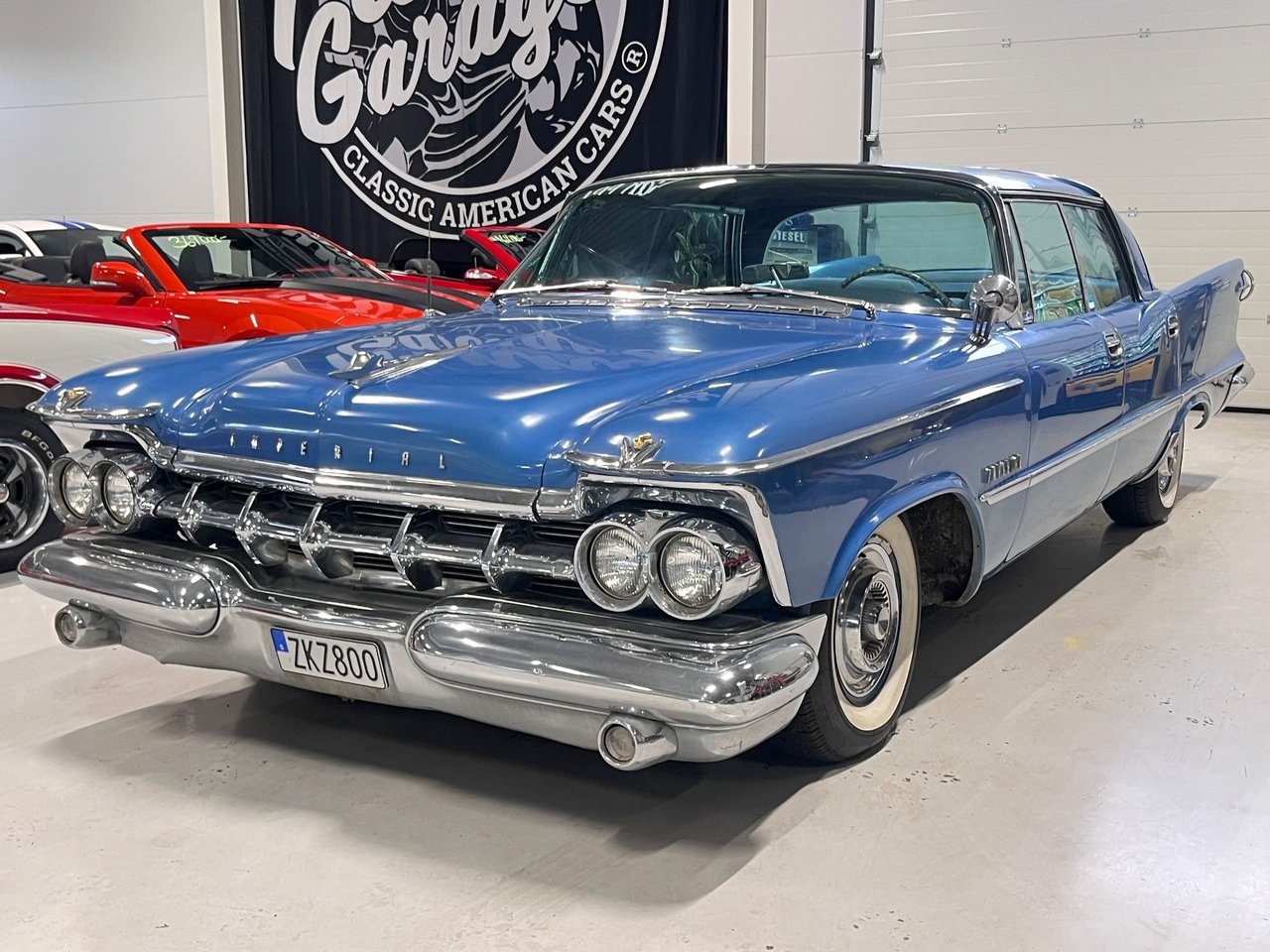 Chrysler Imperial Crown Sedan...