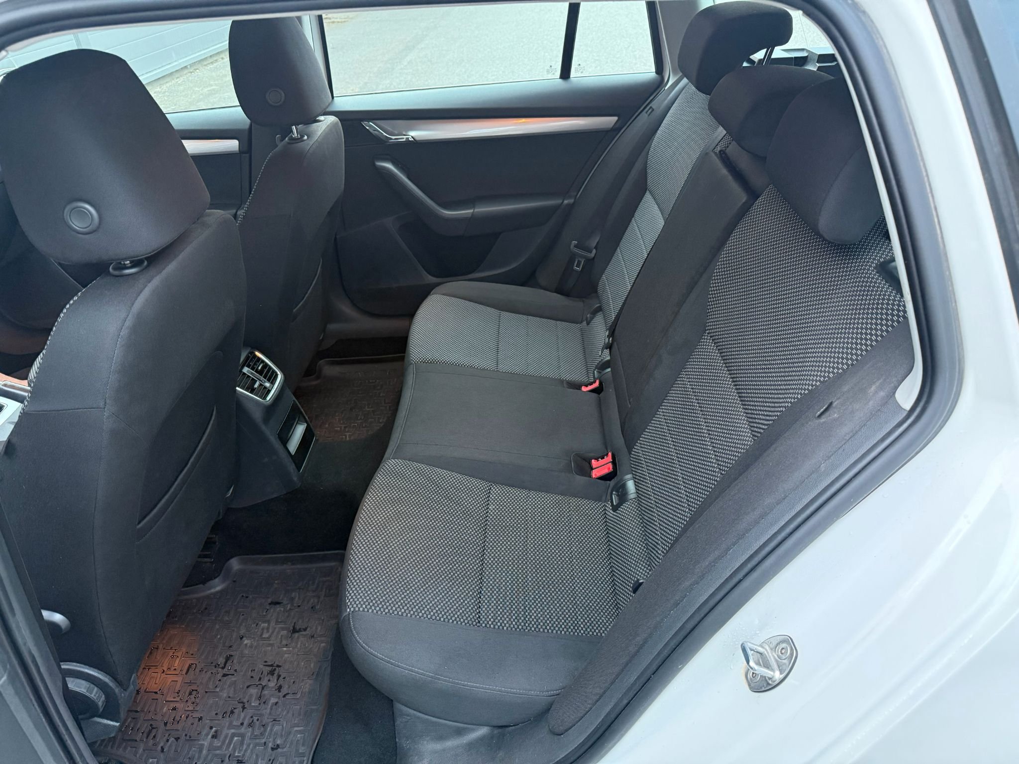 Škoda Octavia Kombi 1.2 TSI Manuell, 105hk, 2014