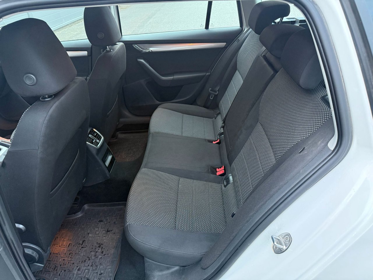 Škoda Octavia Kombi 1.2 TSI Manuell, 105hk, 2014