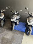 Peugeot Kisbee 4-takt Black Edition