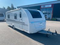 Adria Adora 613HT Långbäddar - Frontkök - AC - Alde -Solcell